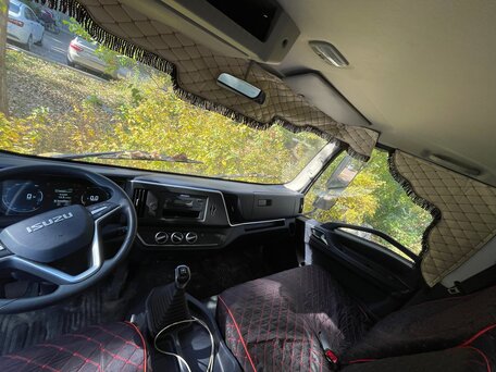 2023 Isuzu Elf (N-series), белый, 3800000 рублей, вид 5
