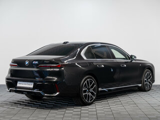 2025 BMW 7 серии 740i xDrive VII (G70), чёрный, 14990000 рублей, вид 2