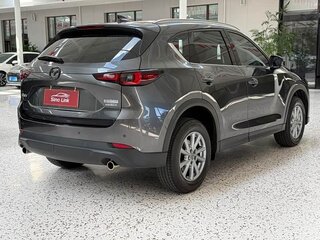 2024 Mazda CX-5 II Рестайлинг, чёрный, 2752000 рублей, вид 3