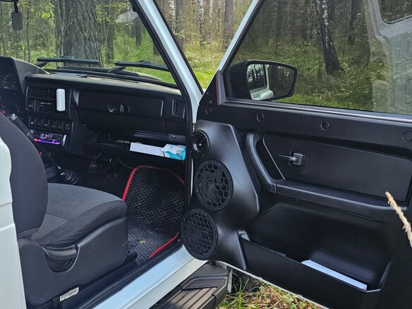 2013 Lada (ВАЗ) 2121 (4x4) I Рестайлинг, белый, 650000 рублей - вид 11