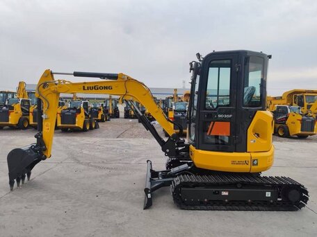 2025 LiuGong CLG 9035E, 3500000 рублей, вид 2
