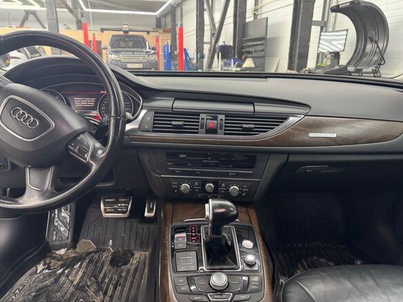 2014 Audi A6 IV (C7), чёрный, 1800000 рублей - вид 6