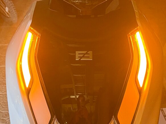 2023 CFMoto Zeeho AE8, белый, 330000 рублей - вид 9