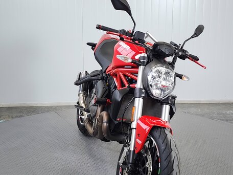 2020 Ducati Monster 821, красный, 799000 рублей, вид 3