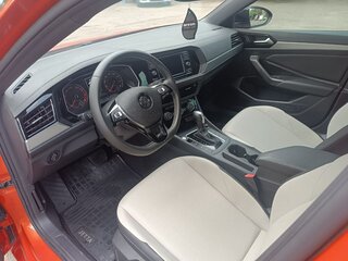 2020 Volkswagen Jetta VII, оранжевый, 2000000 рублей, вид 5