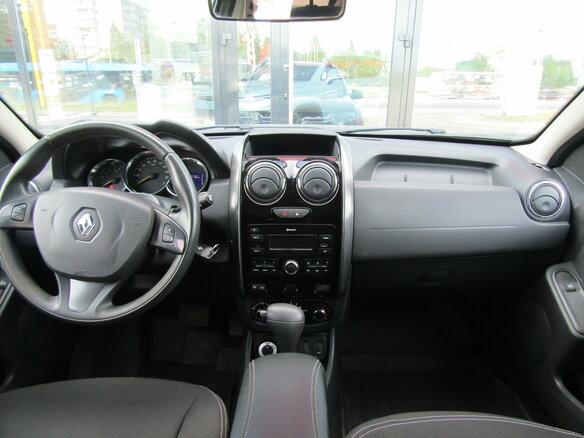 2017 Renault Duster I Рестайлинг, зелёный, 1525000 рублей - вид 5