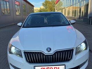 2016 Skoda Superb III, белый, 1700000 рублей, вид 3