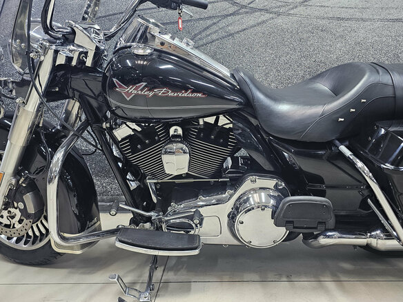 2008 Harley-Davidson Road King, чёрный, 839000 рублей - вид 9