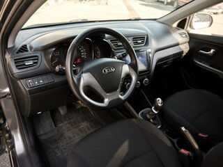2015 Kia Rio III Рестайлинг, серый, 874000 рублей, вид 5
