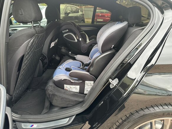 2018 BMW 5 серии 520i VII (G30/G31/G38), чёрный, 3290000 рублей - вид 13