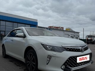 2016 Toyota Camry VII (XV50) Рестайлинг, белый, 1700000 рублей, вид 2