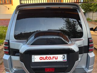 2014 Mitsubishi Pajero IV Рестайлинг 2, серый, 2200000 рублей, вид 3