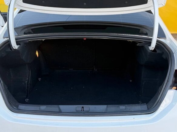 2013 Citroen C4 II, белый, 530000 рублей - вид 17