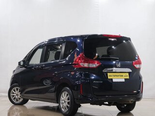 2020 Honda Freed II Рестайлинг, синий, 1899000 рублей, вид 4