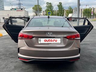 2020 Hyundai Solaris II, коричневый, 1100000 рублей, вид 4