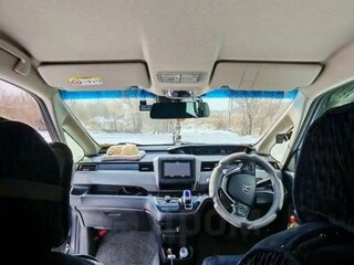 2017 Honda Freed+ II, серый, 1400000 рублей, вид 5