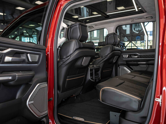2026 Ram 1500 Crew Cab V Рестайлинг, красный, 10490000 рублей - вид 17