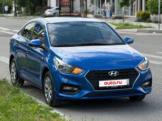 2019 Hyundai Solaris II, синий, 950000 рублей, вид 1