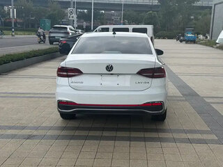 2023 Volkswagen Lavida III Рестайлинг, белый, 1240700 рублей, вид 5