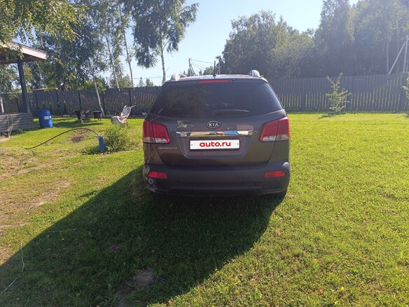 2011 Kia Sorento II, коричневый - вид 3