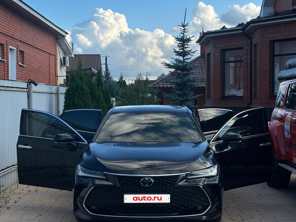 2022 Toyota Avalon V, чёрный, 3500000 рублей - вид 1