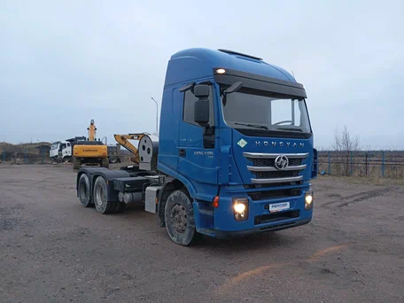 2023 IVECO-Hongyan 6x4 (CQ4256), белый, 3537950 рублей, вид 2