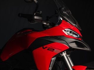 2026 Ducati Multistrada V2, красный, 2550000 рублей, вид 5
