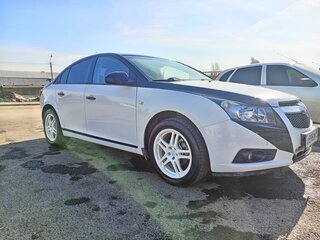 2012 Chevrolet Cruze I, белый, 750000 рублей, вид 5