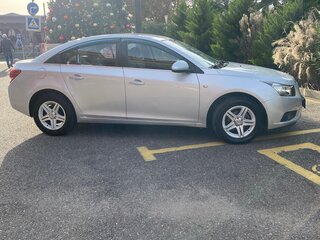 2011 Chevrolet Cruze I, серебристый, 730000 рублей, вид 3