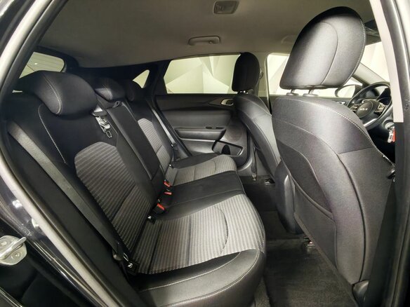 2021 Kia Ceed III Рестайлинг, чёрный, 1879000 рублей - вид 14