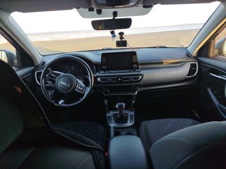 2021 Kia Seltos I, серебристый, 2250000 рублей, вид 3