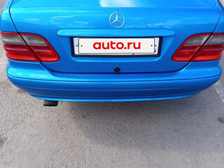 1998 Mercedes-Benz CLK-Класс 200 I (W208), голубой, 400000 рублей, вид 3