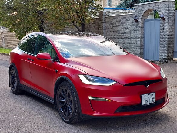 2021 Tesla Model X Long Range I Рестайлинг, красный, 7900000 рублей - вид 5