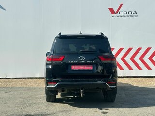 2021 Toyota Land Cruiser 300 Series, чёрный, 9700000 рублей, вид 5