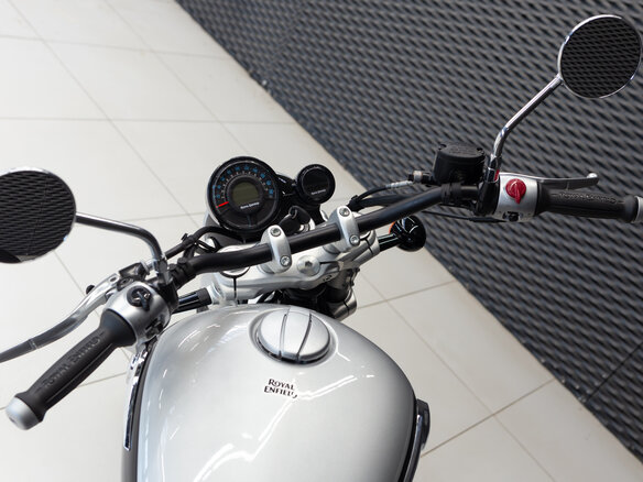 2026 Royal Enfield Super Meteor, серебристый, 773000 рублей - вид 10