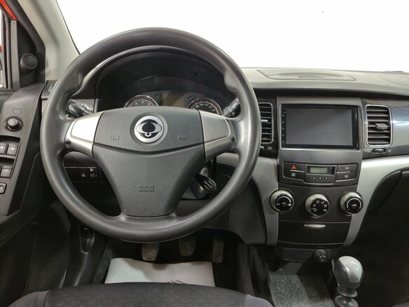2012 SsangYong Actyon II, оранжевый - вид 10