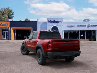 2026 Ram 1500 Crew Cab eTorque V Рестайлинг, красный, 7825755 рублей, вид 4