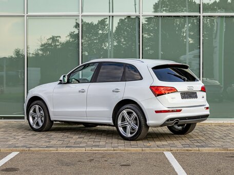 2015 Audi Q5 I (8R) Рестайлинг, белый, 2095000 рублей, вид 4