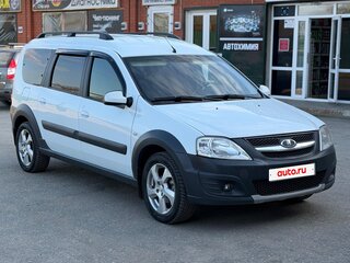 2018 Lada (ВАЗ) Largus Cross I, белый, 800000 рублей, вид 2