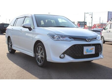 2018 Toyota Corolla Fielder XI (E160, E170) Рестайлинг 2, белый, 1085000 рублей, вид 3