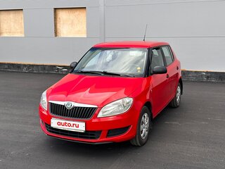 2011 Skoda Fabia II Рестайлинг, красный, 550000 рублей, вид 2