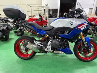 2025 BMW F 900 XR, белый, 1295000 рублей, вид 2