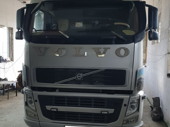 2004 Volvo FH, серебристый, 5500000 рублей - вид 17