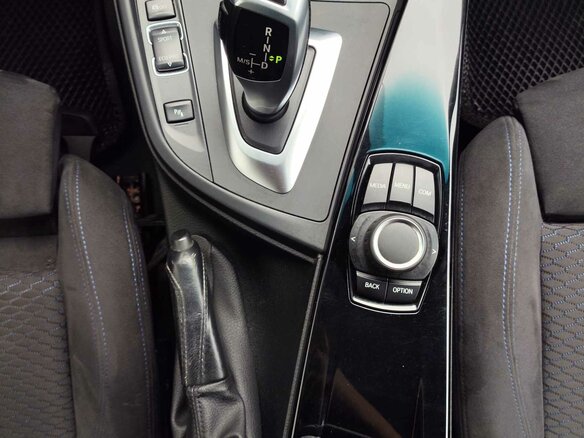 2019 BMW 3 серии 318d VI (F3x) Рестайлинг, синий, 1600000 рублей - вид 20