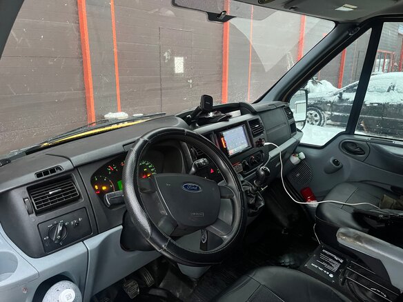 2013 Ford Transit, жёлтый, 1250000 рублей - вид 3