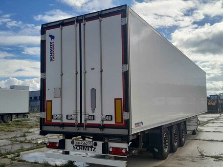 2024 Schmitz Cargobull SKO, белый, 10900000 рублей, вид 3