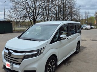 2019 Honda Stepwgn Spada V Рестайлинг, белый, 2180000 рублей, вид 2