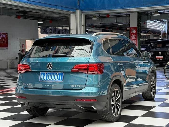 2022 Volkswagen Tharu I, голубой, 1650000 рублей - вид 2