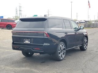 2026 Lincoln Navigator V, чёрный, 22208537 рублей, вид 3
