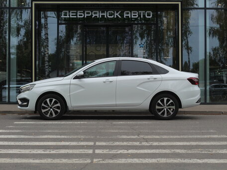 2023 Lada (ВАЗ) Vesta I Рестайлинг (NG), белый, 1245000 рублей, вид 3